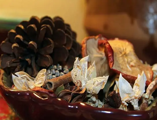 What is the lifespan of homemade potpourri?